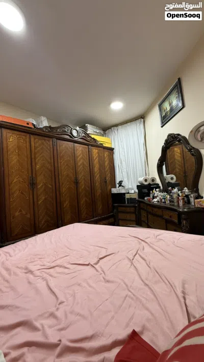 غرفة نوم كامله للبيع سرير 2x2 دولاب 6 ابوال تسريحه 2كومدينو 3
