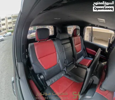 Toyota Land Cruiser GR 4