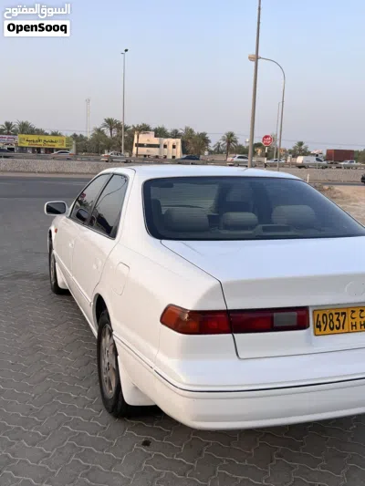 Toyota Camry XLE 3