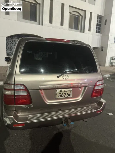 Toyota Land Cruiser GXR 4