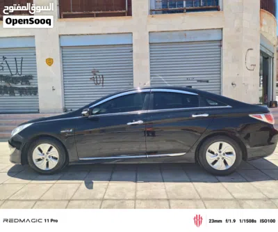 Hyundai Sonata Standard 4