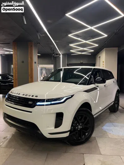 Land Rover Range Rover Evoque R-Dynamic 3