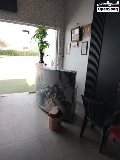 مطعم جاهز للبيع بجميع اغراضه والسعر مناسب 2