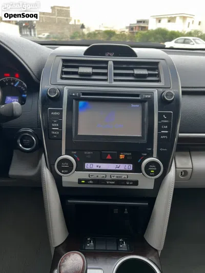 Toyota Camry XLE 3