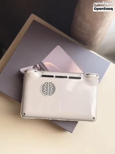 للبيع جهاز ألعاب AYN THOR PRO 4