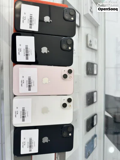 iPhone 13 128g بحالة ممتازة كفالة استرداد نقدي نظيف جداً مع هديه كفر و لزقه 2