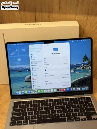 MacBook Air 2025. M4-Chip. 16 RAM. 256 SSD. 13.6-inch 3