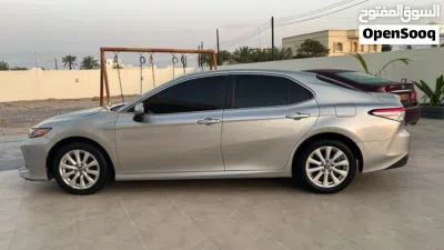 Toyota Camry LE 4
