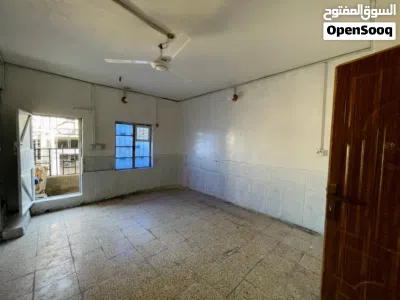 شقة نظيفة للايجار في مركز البصرة قرب الهايبر 3