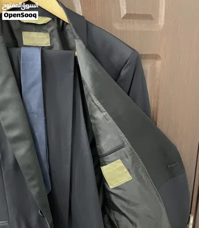 بدلة ماركة زارا الفئة الذهبية سعر الشراء 120 دك Black Suit Gold Label by Zara Purchased at KWD 120 3