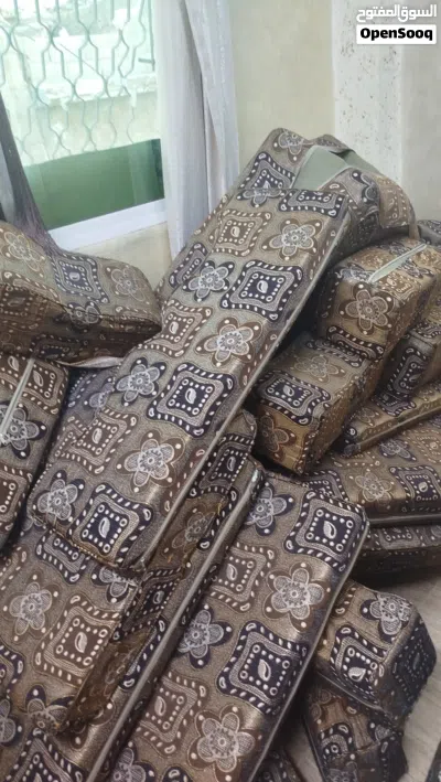 فراش عربي بحاله جيده الطقم ناقصه فرشتين بصير كامل 4