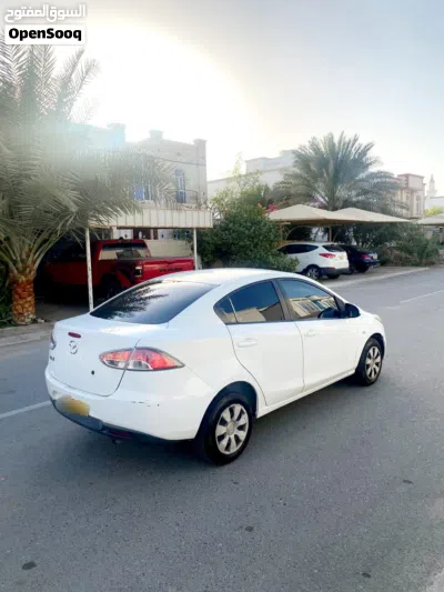 Mazda 2 Standard 4