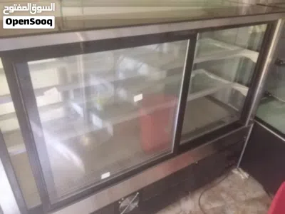 تلاجات عرض شبه جديدة استعمل شهر طول متر و60 وحده صغيرة 90 3