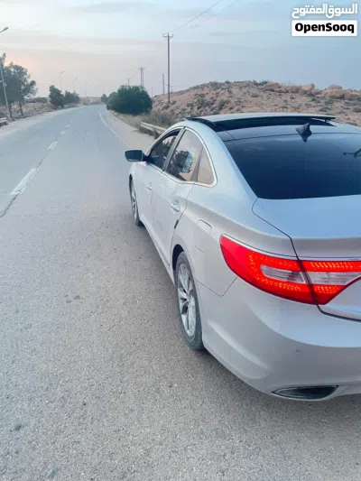 Hyundai Azera GL 3