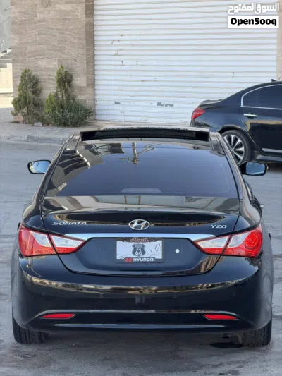 Hyundai Sonata Limited 4