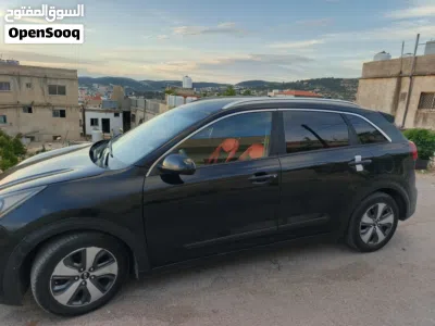 Kia Niro EX 2