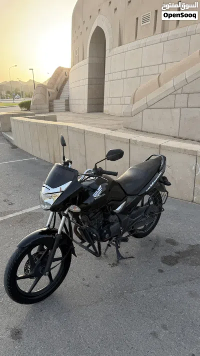 هوندا CB1000R 4