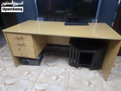 فرشات للبيع ومكتب وطاولات 2