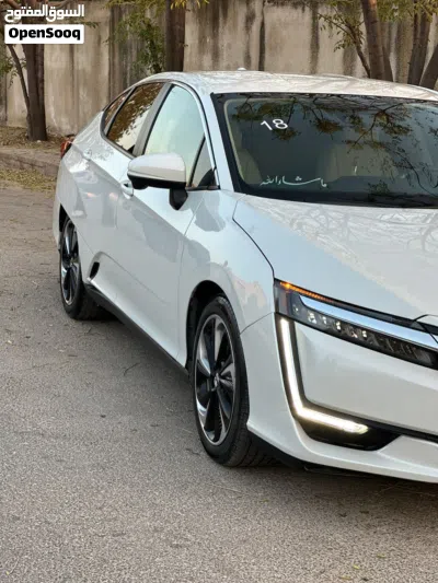 هوندا كلاريتي Touring 2