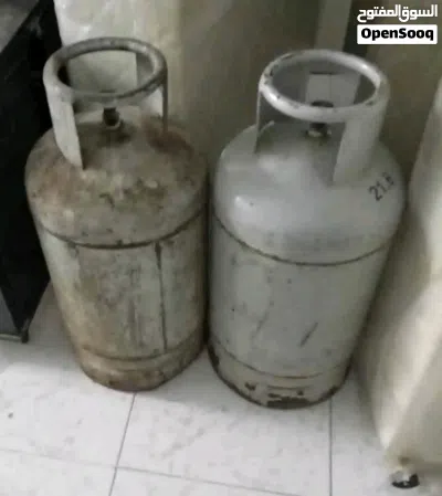 Gas cylinder with full Gas 2