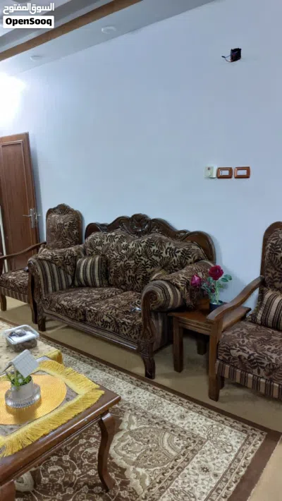 طقم كنب للبيع بحاله الوكاله 4