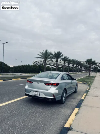Hyundai Sonata SEL 2