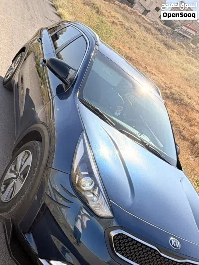 Kia Niro EX 4