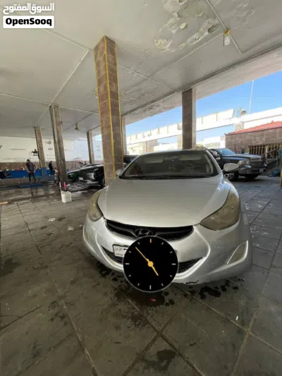 Hyundai Avante Standard 4