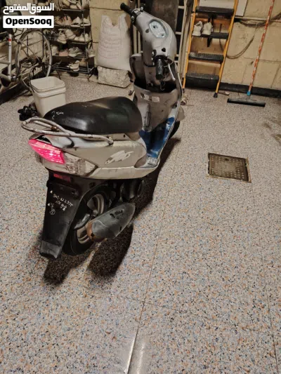 Yamaha XMAX 2