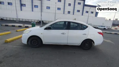 Nissan Sunny Standard 2
