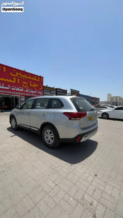 Mitsubishi Outlander Standard 4
