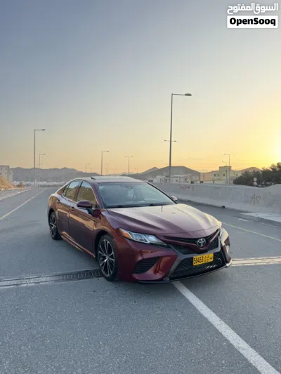 Toyota Camry SE 3