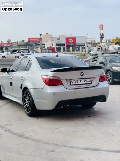 بي ام دبليو الفئة 5 528 3