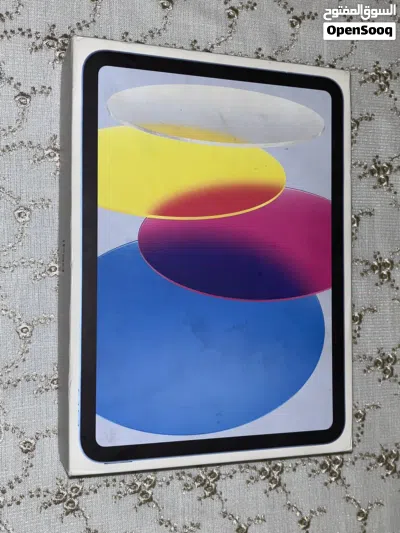 iPad 10th Generation 64GB Blue - بحالة ممتازة 3