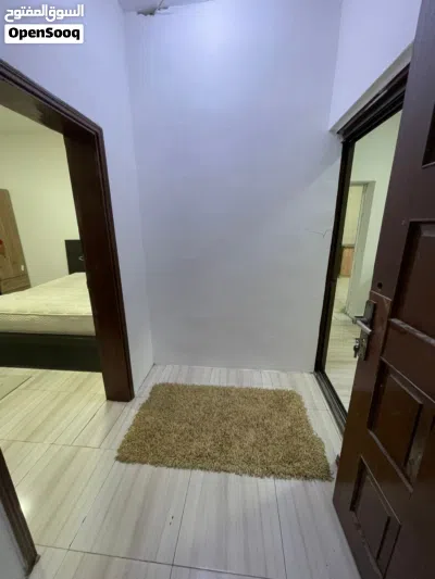 متاح غرفة وصالة اثاث جديد بالخوير One-bedroom apartment with new furniture available in Al Khuwair 4