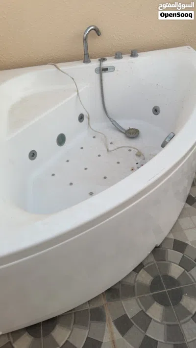 جكوزي للحمام لايوجد به مشكله وسعر الجمله 3