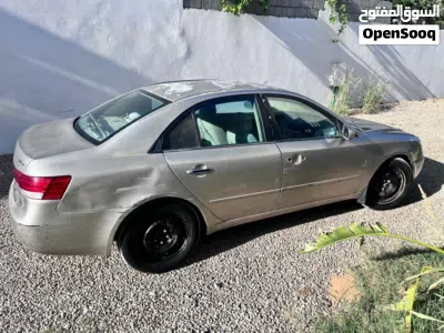 Hyundai Sonata GL 4