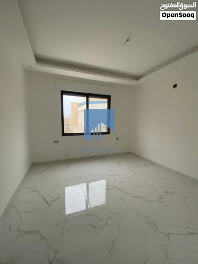 شقة فاخرة للبيع في الرابية - قرب شارع المدينة المنورة وديوان المحاسبة طابق ثاني 170م لم تسكن 3