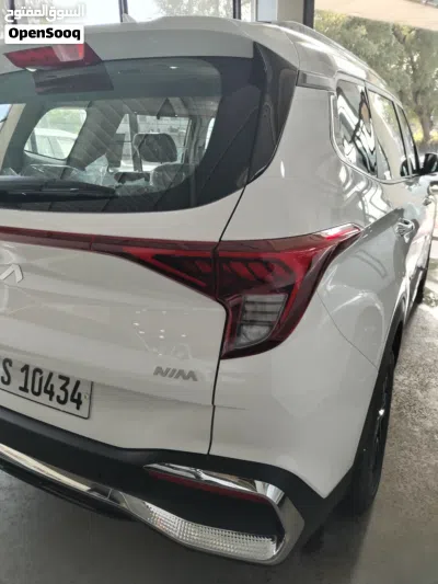 Kia Carens Luxury 4