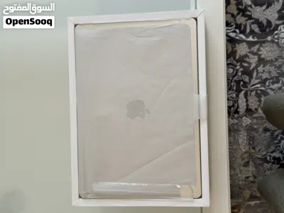 ماك بوك إير 15 بوصة (MacBook Air 15") بشريحة M3 - جديد غير مستخدم Brand New macbook air unused 3