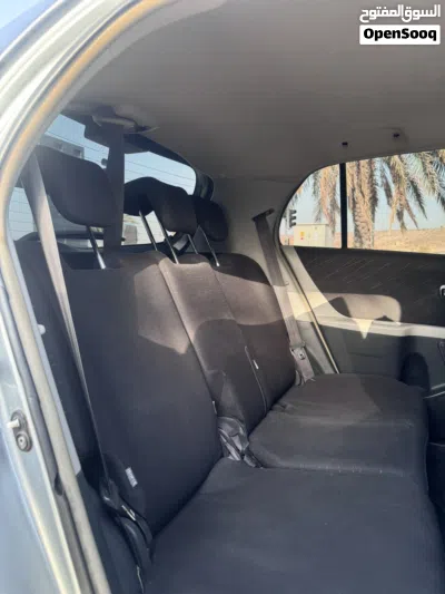 Toyota Yaris Basic 4
