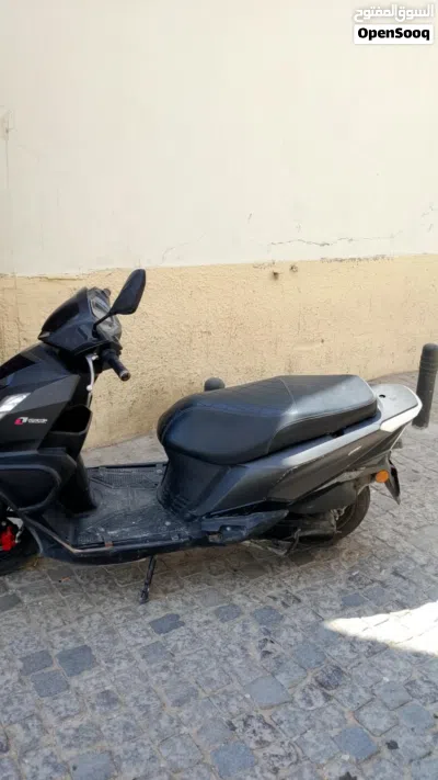 فيسبا Sprint 150 3