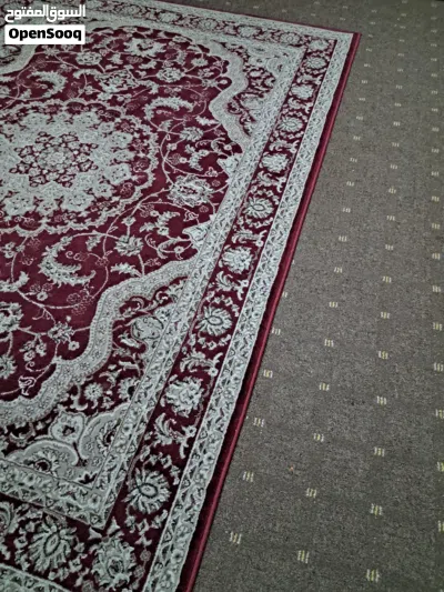 أغراض منزلية طاولات وسجاد وسرير اطفال 4