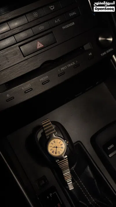 ساعة من براند Alfred Dunhill 4