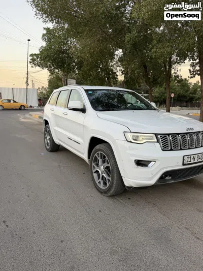 Jeep Grand Cherokee Overland 2
