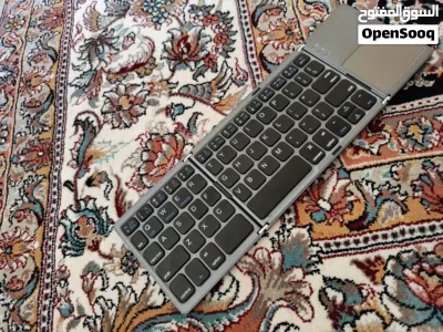B033 Messenger Bluetooth Foldable Keyboard - 2 months old, like new with charger 3