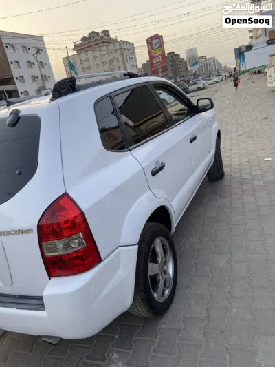Hyundai Tucson Limited 4