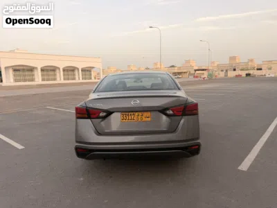 Nissan Altima S 4