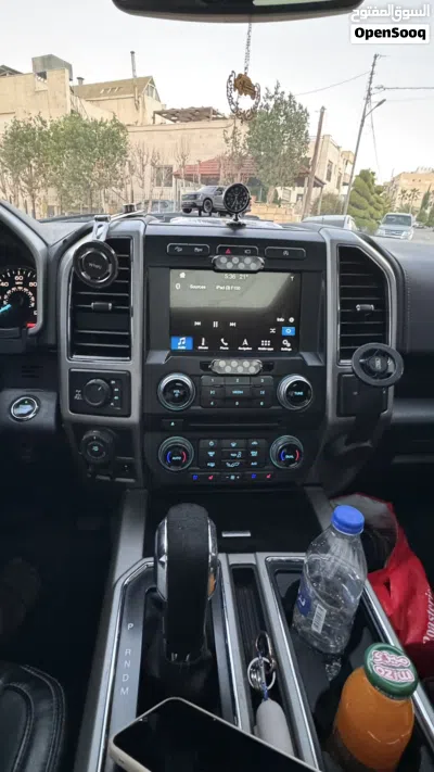 Ford F-150 Lariat 4