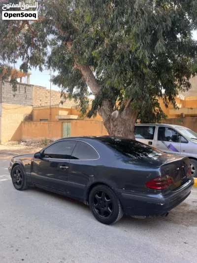 Mercedes Benz CLK-Class CLK 200 3